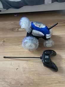Remote control car