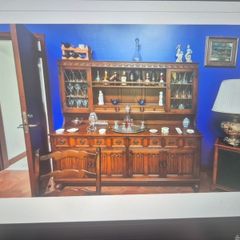 dresser / sideboard