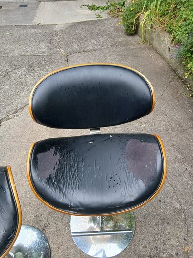 Two kitchen Bar Stools