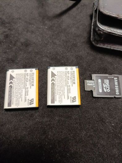 Fujifilm Finepix JV210 digital camera 14.0MP
