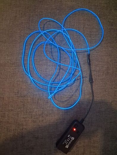 Fizz Creations Make Your Own Neon Sign - 1 Metre Neon Blue String With x3 Different Settings & 3 Metre Shape Wiring - RRP - 18.99