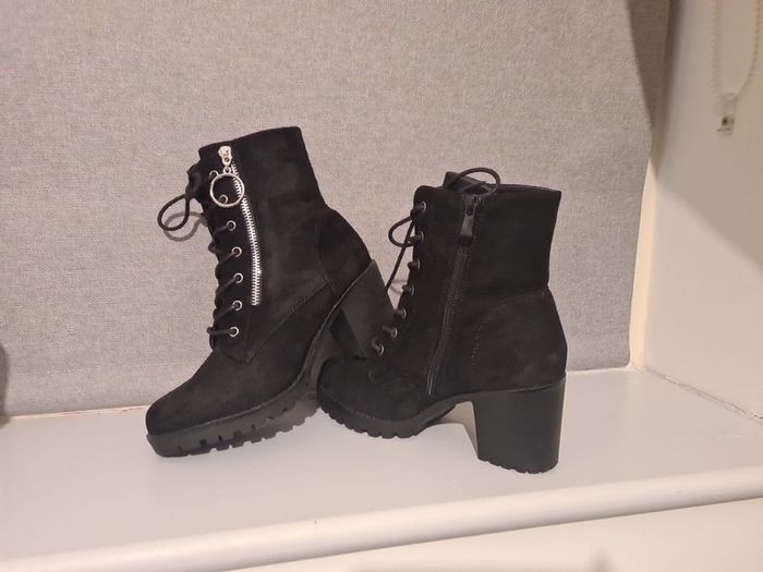 Winter woman shoes