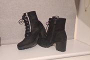 Winter woman shoes
