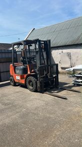 dalian 2.5 ton diesel forklift