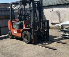 dalian 2.5 ton diesel forklift