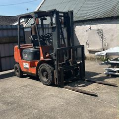 dalian 2.5 ton diesel forklift