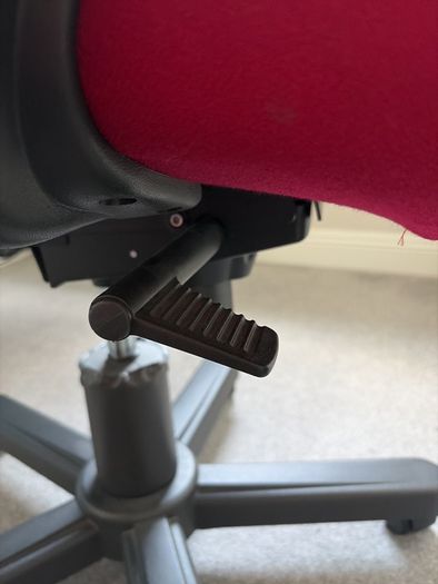 Ikea linnmon 150 x 75 + Chair
