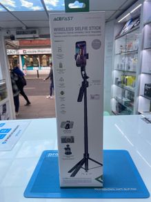 Acefast wireless selfie stick with face tracking