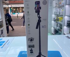 Acefast wireless selfie stick with face tracking