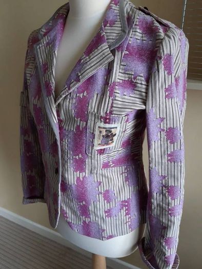 Stunning Avoca Jacket/Blazer Size 2