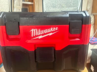 milwaukee hoover