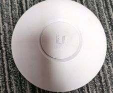 1x Unifi Ap ( U6 plus )