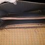 Elegant, quality unisex leather office handbag Image 4