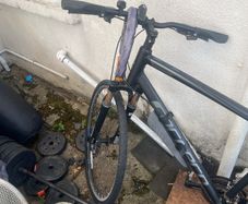 Bike for sale - 3 years old, not used needs restoration.