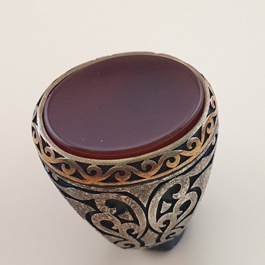 Vintage-Inspired Agate & Silver Ring Elegant Handcrafted Design