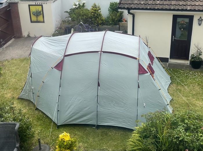 8 man tent plus extras