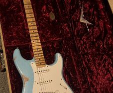 Fender Custom Shop 57' Strat Heavy Relic Daphne Blue
