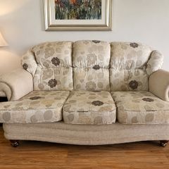 3 seater sofa & 2 Arm Chairs