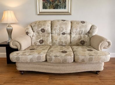 3 seater sofa & 2 Arm Chairs
