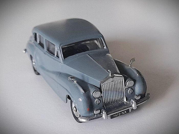 Diecast Vintage Dinky Toys Rolls-Royce Silver Wraith - Good Repaint by Seller/No Box