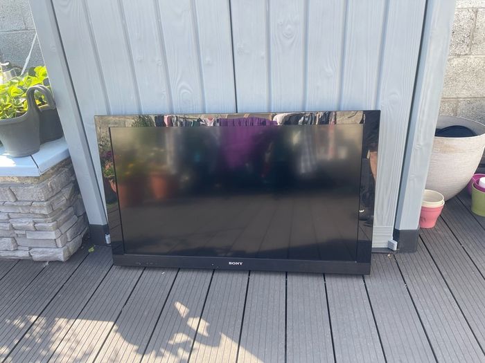 Sony Bravia 40 LCD TV