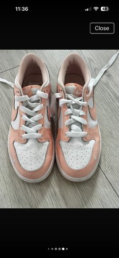 girls dunks size 2.5