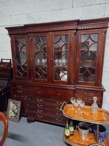 display cabinet