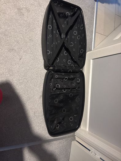 Black cabin bag / cabin suitcase