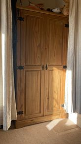 wardrobe pine high quality