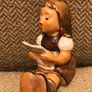 Vintage Hummel figurine (sitting) Image 2