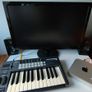 Novation 25 launchkey DAW & ASUS 27" monitor Image 2