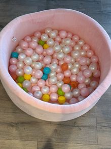 Soft play ball pit