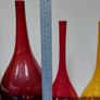 Beautiful Collection of Three Vintage Hand-Blown Gourd/Bottle-Shaped Vases in Dark Red, Red and Orange Transparent Glass, Excellent Condition Image 8