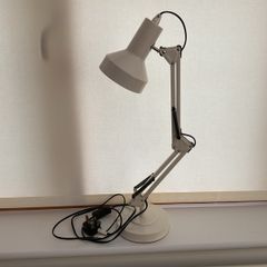 Desk lamp