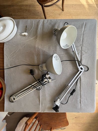 Desk lamp