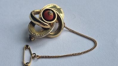 10ct gold antique brooch