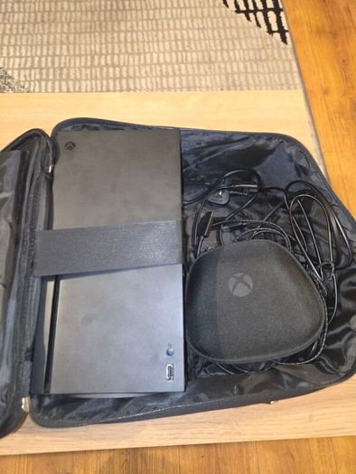 Xbox Series X Full Package!! Series 2 controller, Turtle Beach headset Stealth 500, Xbox Travel Bag