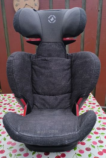 Maxi Cosi Rodifix Isofix high back booster seat