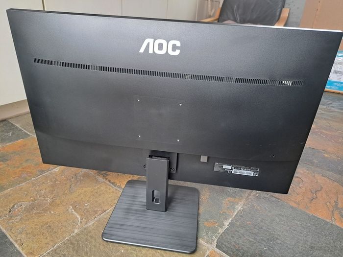 Monitor AOC 32 inches