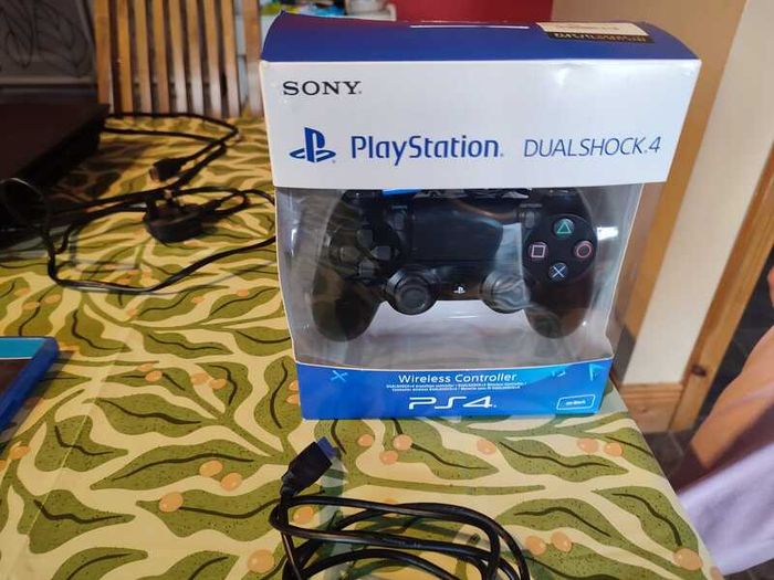 PlayStation 4 Pro 1tb