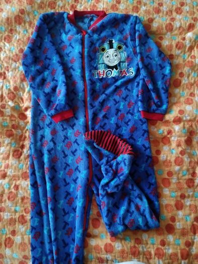 Boys clothes age 4 to 5 years