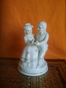 Victorian Couple Dancing (9)