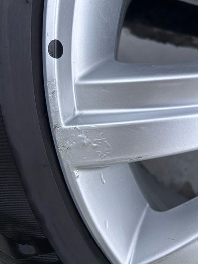 Genuine Volkswagen Durban Amarok/Transporter 18" Alloy Wheels