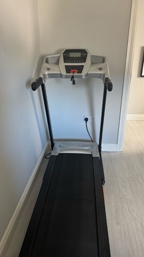 GT-PRO 4000 Folding Treadmill with Incline