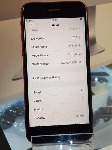 Apple iPhone SE 2020 (2nd Gen) 64GB Product RED Factory Unlocked (battery: 77%)