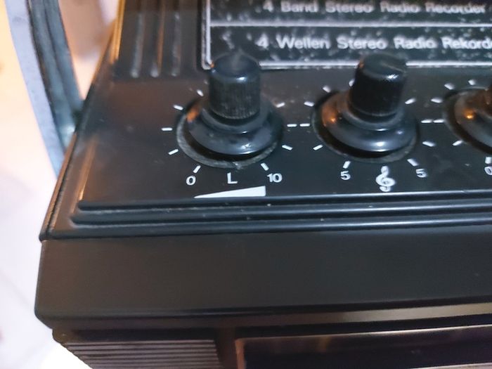 Vintage Radio and Tape Player-Recorder, everything working great and in excellent condition
