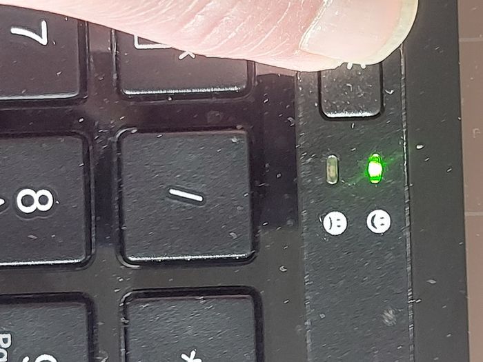 Logitech Wireless Solar Keyboard K750, excellent cosmetic condition, without  tiny Logitech Unifying receiver