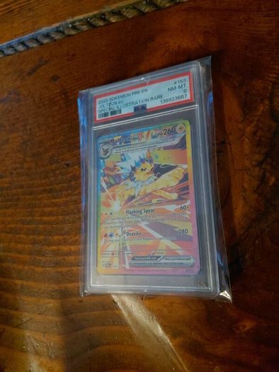 Jolteon Ex Pokemon slab PSA 8