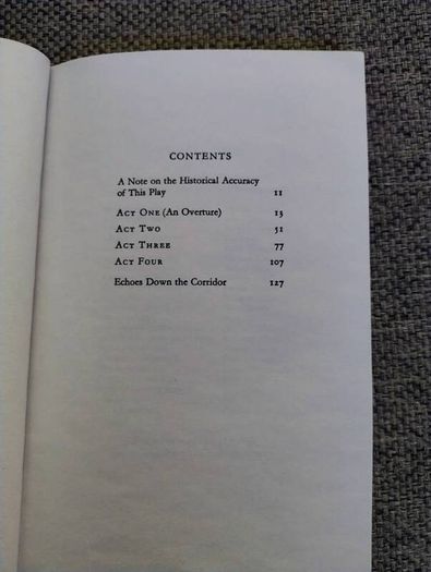 Arthur Miller The Crucible Penguin Classics in good condition with some signs of wear on the cover see photos FREE STANDARD POSTAGE INCLUDED