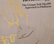 Hand And Food Reflexology. By Kevin And Barbra Kunz. The Unique Self-health Approach To Wellness. Large Volume Paperback In Good Condition.
